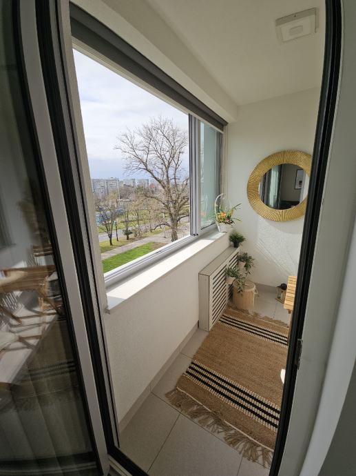 NAJAM, SREDIŠĆE, MODERAN 2-SOBAN + GPM, 47m2, 1100€