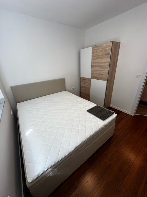 NAJAM, MODERAN NOVOUREĐEN 3-S, 53M2, CENTAR (MARTIĆEVA), 890€