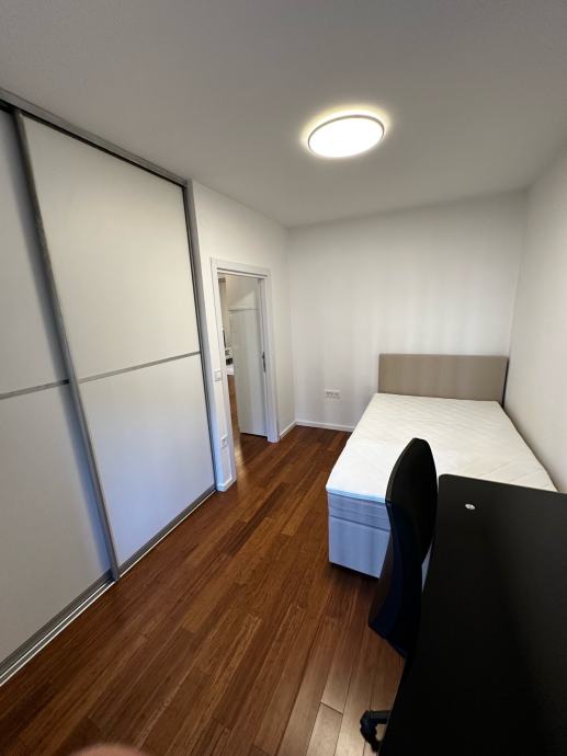 NAJAM, MODERAN NOVOUREĐEN 3-S, 53M2, CENTAR (MARTIĆEVA), 890€