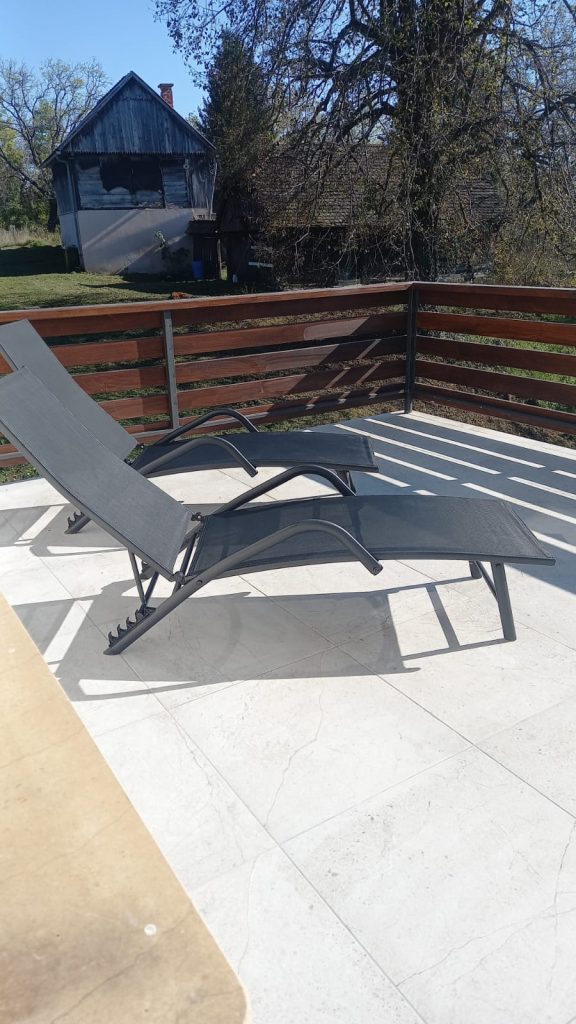 VELIKA CRKVINA, KUĆA 90m2, GOSP. OBJEKTI, ZEMLJIŠTE 7832 m2, 220.000 €