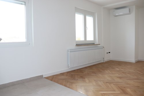 PRODAJA, DELUXE 4-SOBAN, ŠKALINOVA (VRAPČE), 110m2, GARAŽA, 2 PM, VRT