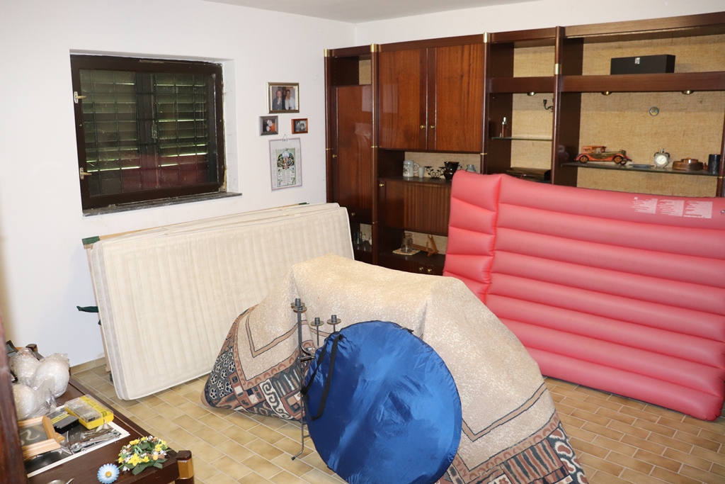 PRODAJA, KUĆA 270 m2, STRMEC STUBIČKI, PARCELA 2319 m2, 200.000 €
