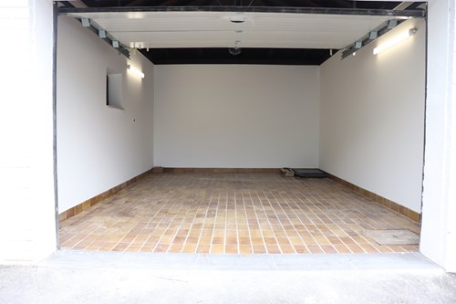 PRODAJA, DELUXE 4-SOBAN, ŠKALINOVA (VRAPČE), 110m2, GARAŽA, 2 PM, VRT