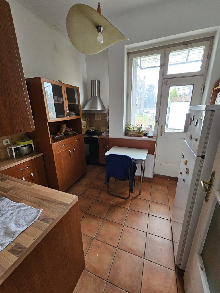 PRODAJA, 5-SOBAN, KVATRIĆ (PAVLA MARKOVCA), 125m2, 3250 €/m2