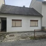 PRODAJA, KUĆA 70m2 ZA ADAPTACIJU, STENJEVEC, PARCELA 145m2, 110.000 €