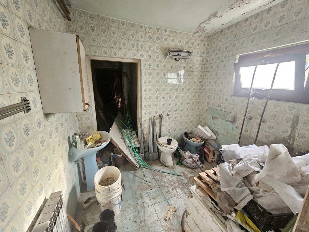 PRODAJA, KUĆA 70m2 ZA ADAPTACIJU, STENJEVEC, PARCELA 145m2, 110.000 €
