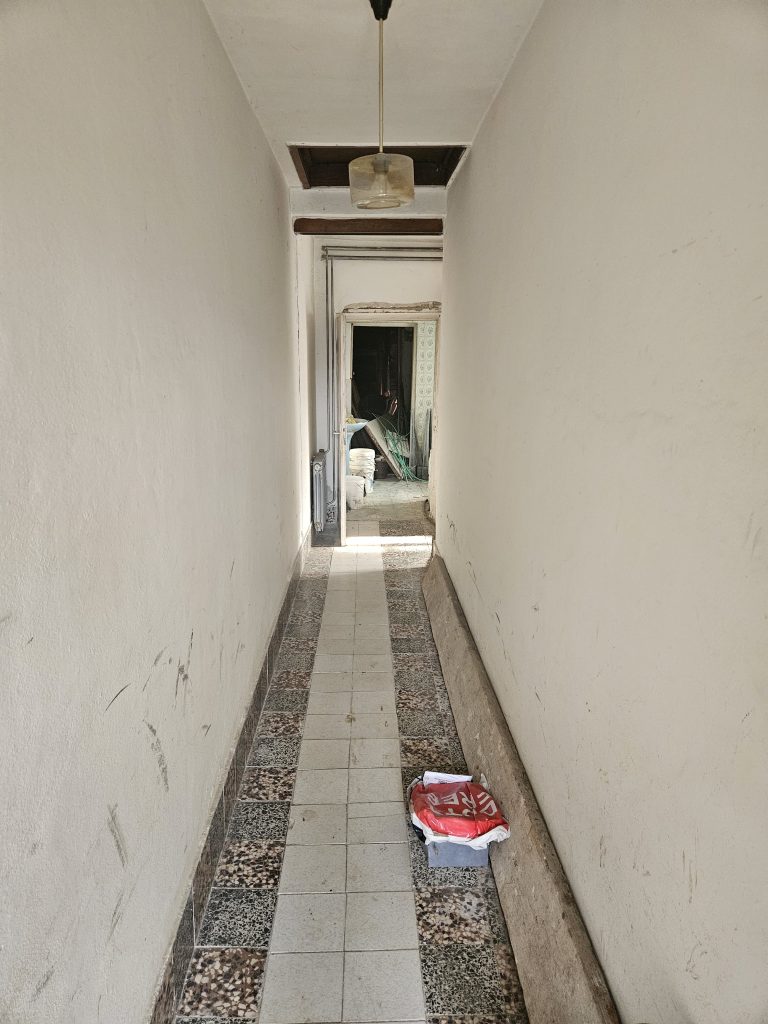 PRODAJA, KUĆA 70m2 ZA ADAPTACIJU, STENJEVEC, PARCELA 145m2, 110.000 €