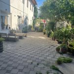 PRILIKA TOP LOKACIJA STAN TREŠNJEVKA 36m2 SA VRTOM (prodaja)