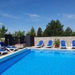 KUĆA SELINE- STARIGRAD PAKLENICA 350m2 ZA TURIZAM! (prodaja)
