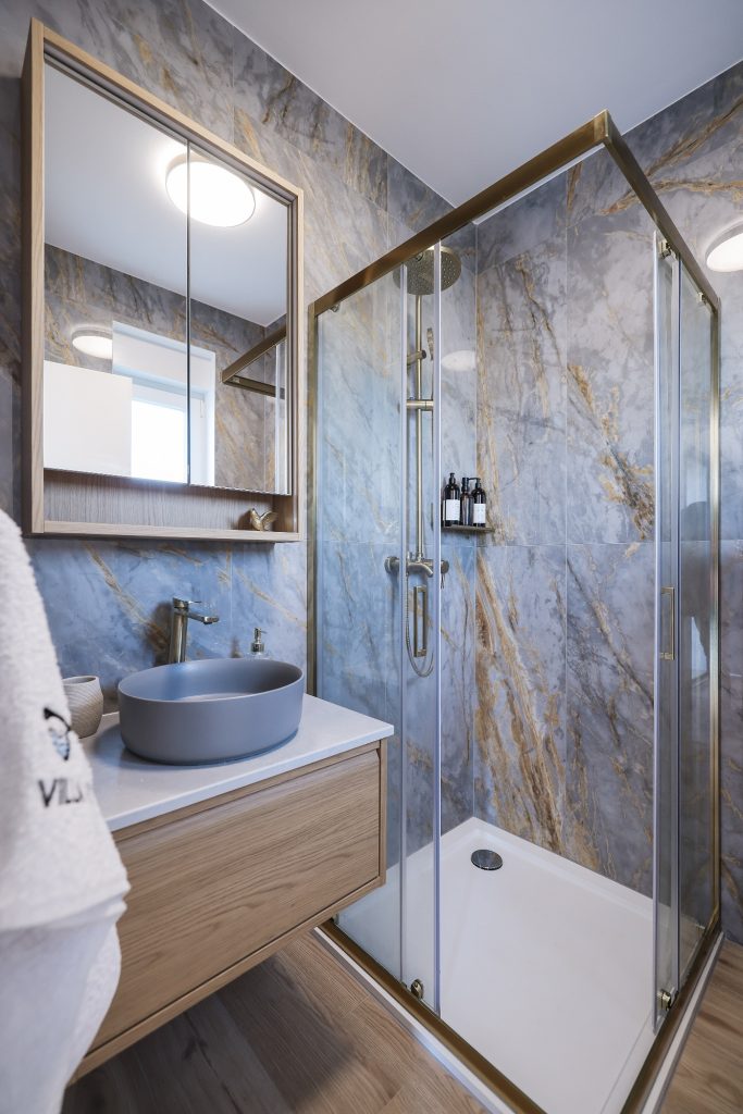 PRODAJA, VILA 113m2, BAZEN I JACUZZI, PRIVLAKA (ZD), 400.000 €