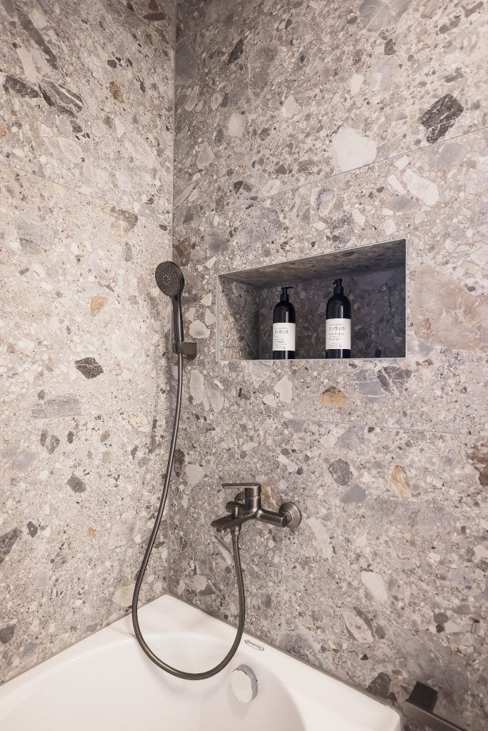 PRODAJA, VILA 113m2, BAZEN I JACUZZI, PRIVLAKA (ZD), 400.000 €