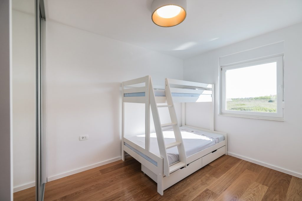 PRODAJA, VILA 113m2, BAZEN I JACUZZI, PRIVLAKA (ZD), 400.000 €