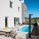 PRODAJA, VILA 113m2, BAZEN I JACUZZI, PRIVLAKA (ZD), 400.000 €