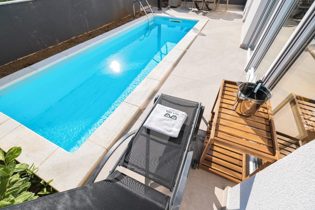 PRODAJA, VILA 113m2, BAZEN I JACUZZI, PRIVLAKA (ZD), 400.000 €