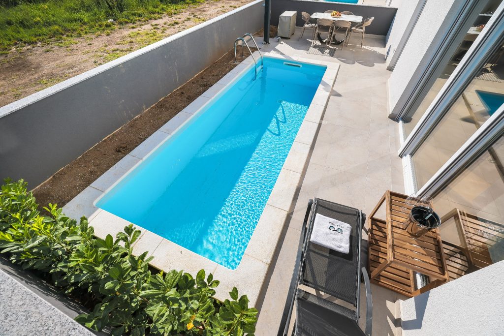 PRODAJA, VILA 113m2, BAZEN I JACUZZI, PRIVLAKA (ZD), 400.000 €